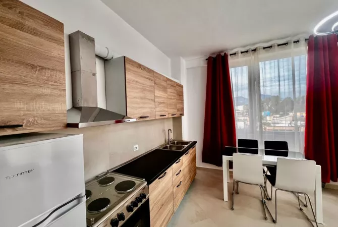Shtepi me qera 1+1 ne Tirane - 450 Euro