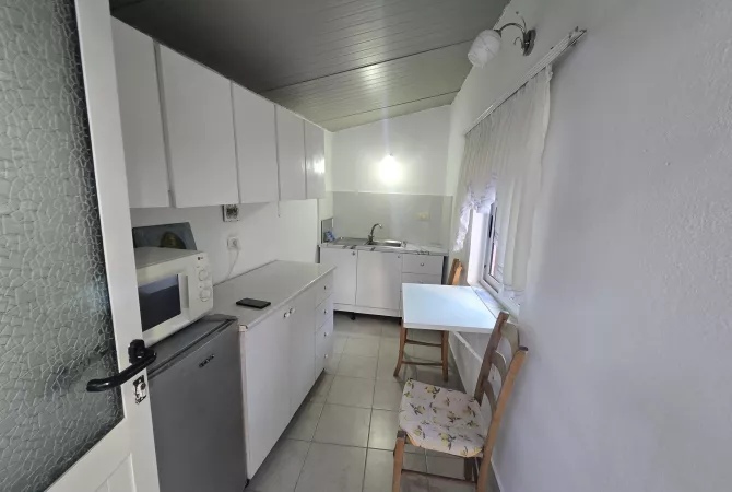 Shtepi me qera 2+1 ne Tirane - 400 Euro