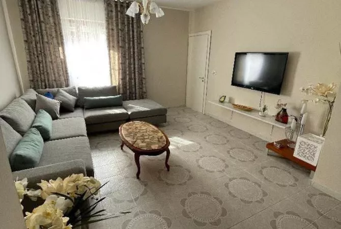 Shtepi me qera 2+1 ne Tirane - 900 Euro