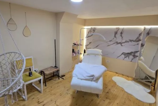 Ambient biznesi ne shitje 1+1 ne Tirane - 60,000 Euro
