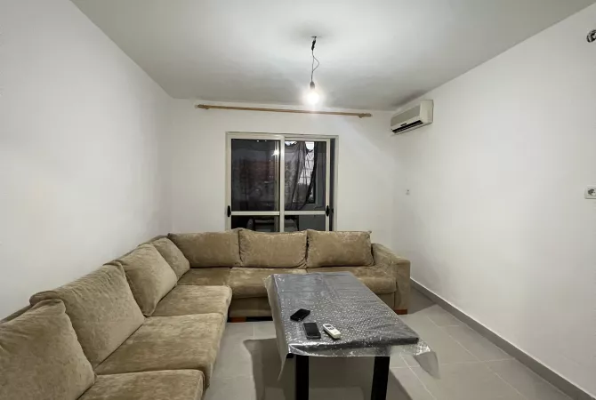 Shtepi me qera 2+1 ne Tirane - 550 Euro