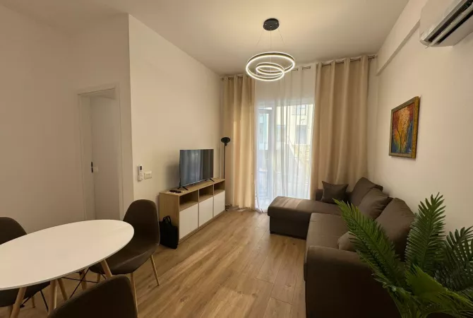 Shtepi me qera 1+1 ne Tirane - 450 Euro