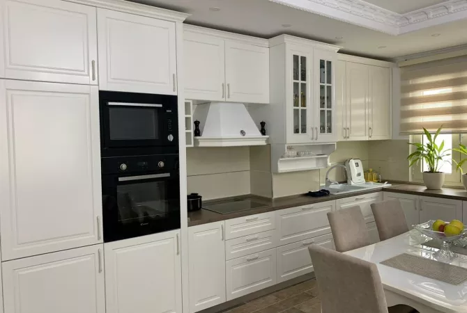 Shtepi me qera 3+1 ne Tirane - 1,000 Euro