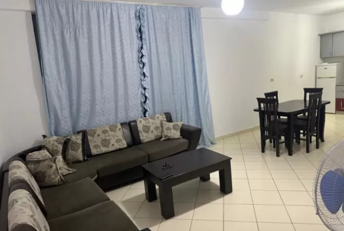 Shtepi me qera 2+1 ne Tirane - 500 Euro
