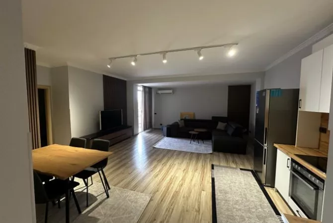 Shtepi me qera 2+1 ne Tirane - 700 Euro