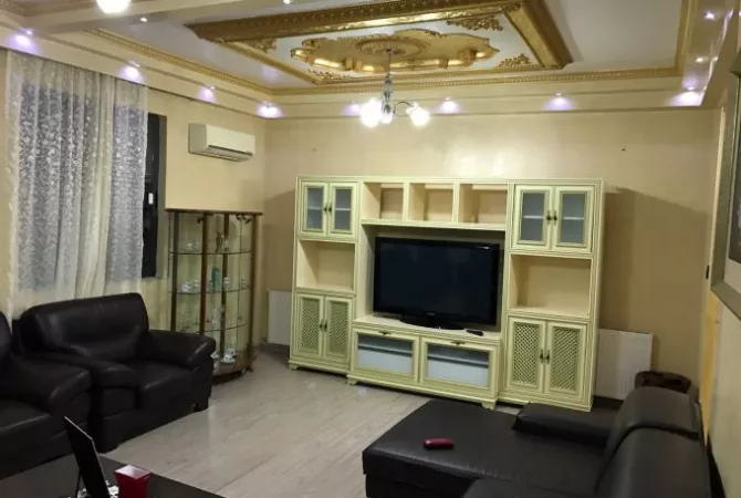 Shtepi ne shitje 7+1 ne Tirane - 400,000 Euro