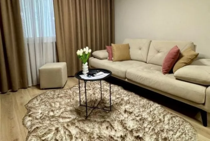 Shtepi me qera 1+1 ne Tirane - 900 Euro