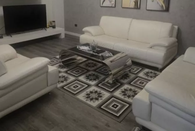 Shtepi me qera 2+1 ne Tirane - 500 Euro
