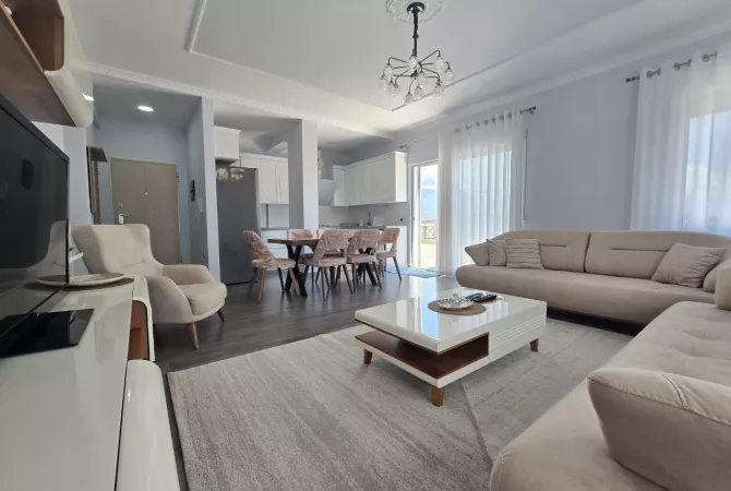 Casa in affitto 3+1 a Tirana - 1,500 Euro