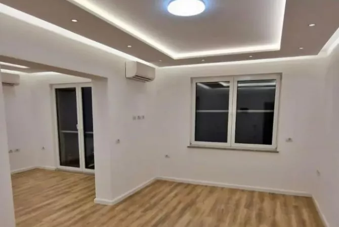 Ambient biznesi me qera 3+1 ne Tirane - 900 Euro