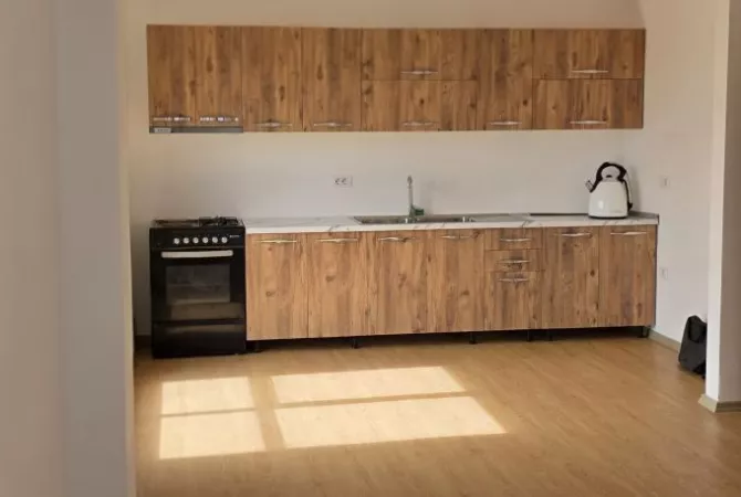 Shtepi me qera 3+1 ne Tirane - 450 Euro