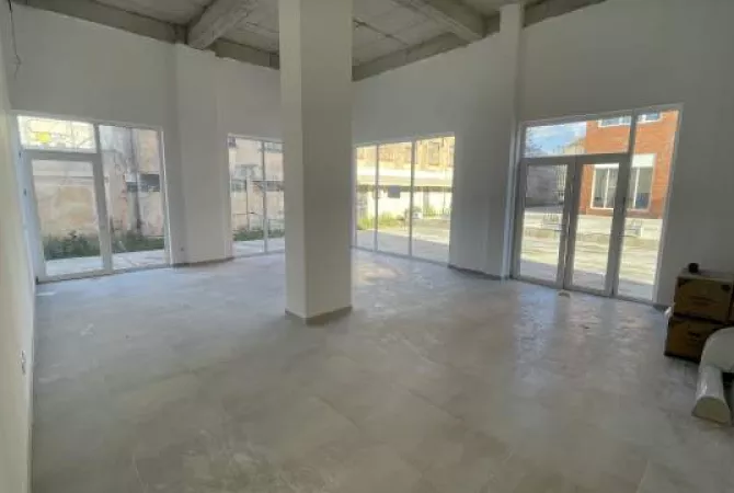 Ambient biznesi me qera 1+1 ne Tirane - 500 Euro