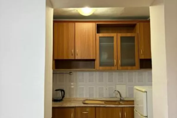 Shtepi me qera 1+1 ne Tirane - 370 Euro