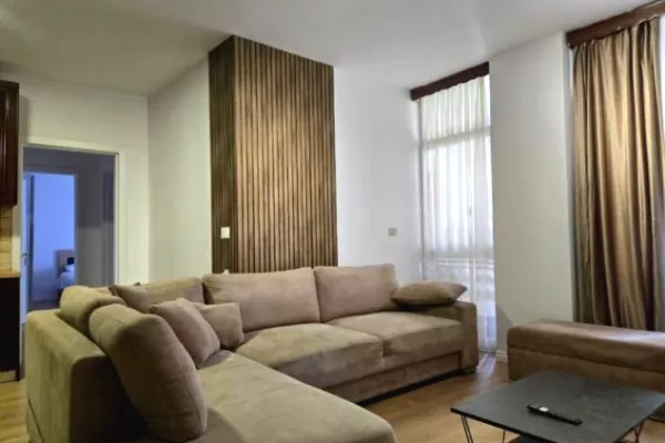 Shtepi me qera 2+1 ne Tirane - 850 Euro