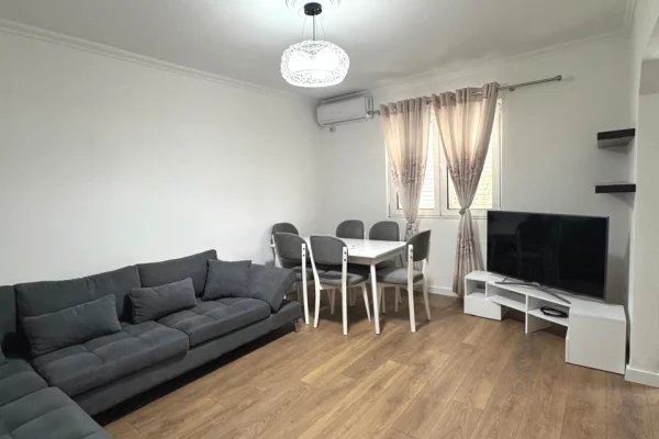 Casa in affitto 2+1 a Tirana - 450 Euro