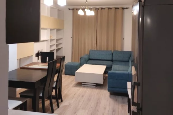 Shtepi me qera 2+1 ne Tirane - 550 Euro