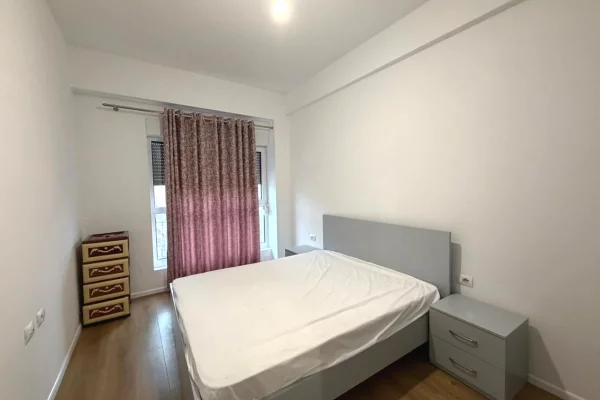 Shtepi me qera 1+1 ne Tirane - 450 Euro
