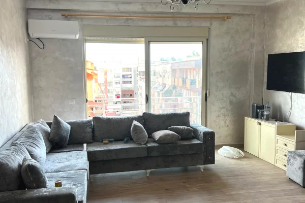 Shtepi me qera 2+1 ne Tirane - 500 Euro