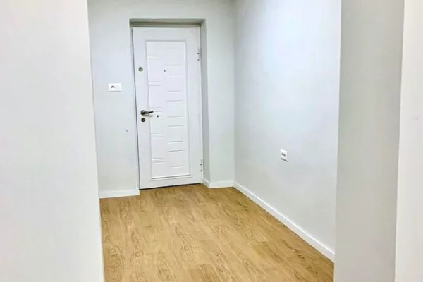 Business Property for Rent 3+1 in Tirana - 400 Euro