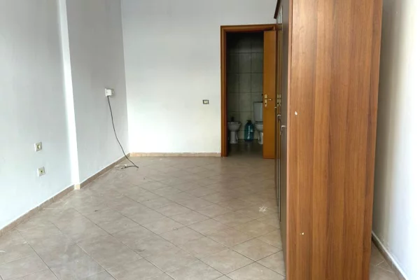 Shtepi ne shitje 2+1 ne Tirane - 168,000 Euro