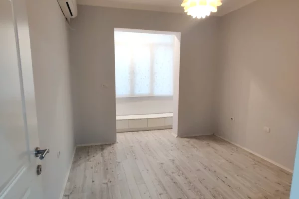 Business Property for Rent 3+1 in Tirana - 800 Euro