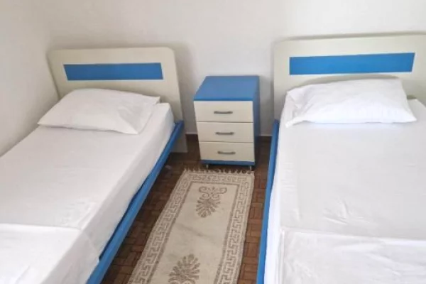 Shtepi me qera 2+1 ne Tirane - 450 Euro