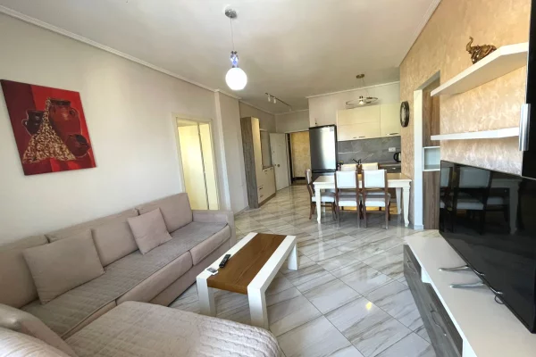 Shtepi me qera 2+1 ne Tirane - 750 Euro