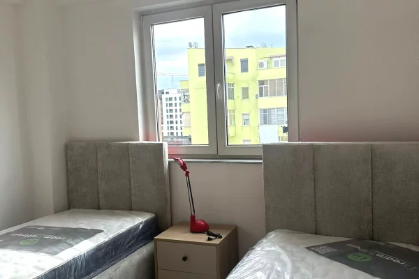 Shtepi me qera 2+1 ne Tirane - 550 Euro