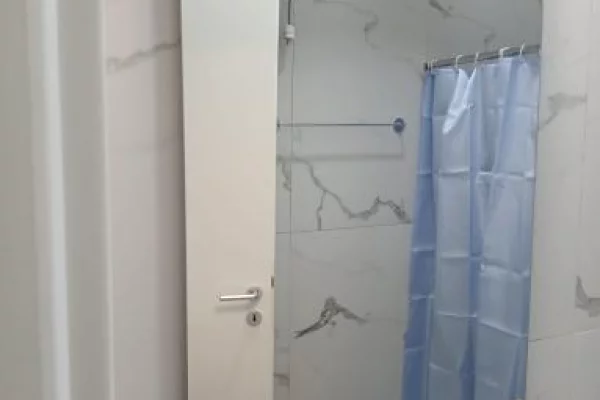 Shtepi me qera 1+1 ne Tirane - 420 Euro