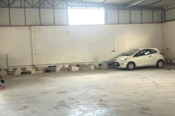 Ambient biznesi me qera 4+1 ne Tirane - 3,500 Euro