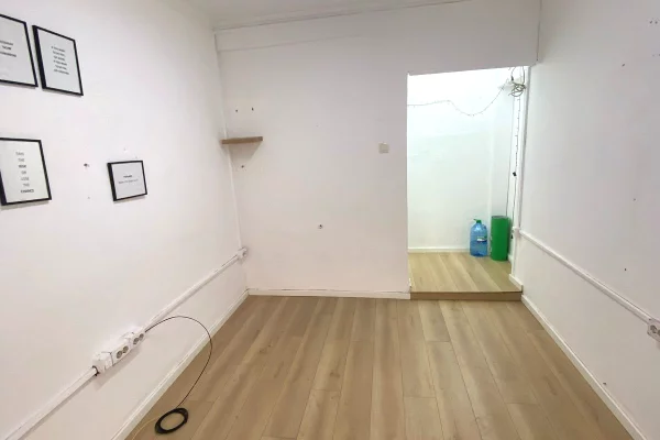 Ambient biznesi me qera 1+1 ne Tirane - 250 Euro