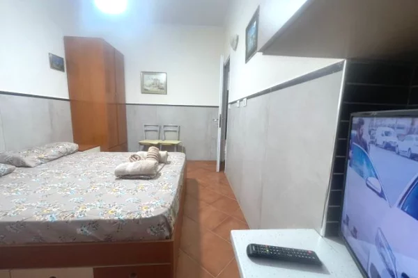 Shtepi me qera 1+1 ne Tirane - 420 Euro