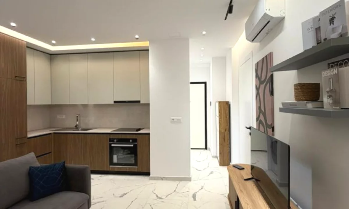 Shtepi me qera Apartament ne Tirane, 1+1, Mobilimi E mobiluar, Pagesa 760  Euro.