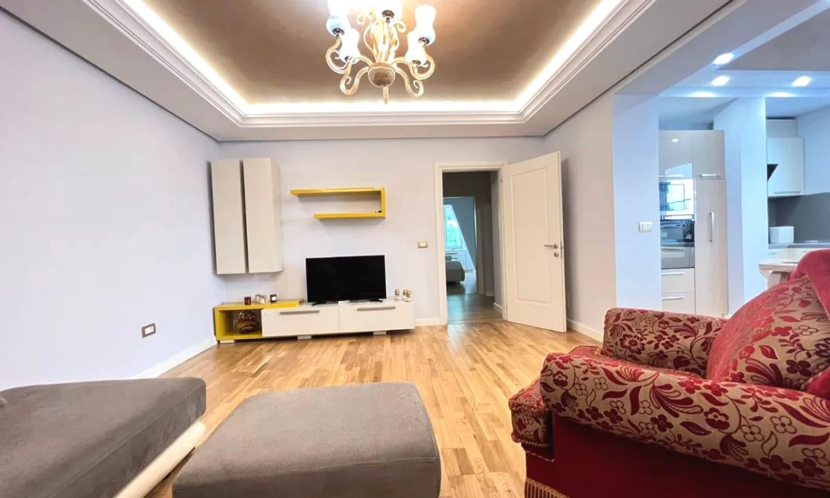 Shtepi me qera Apartament ne Tirane, 2+1, Mobilimi E mobiluar, Pagesa 1,200  Euro.