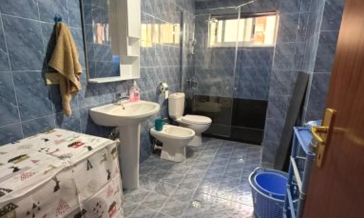 Shtepi me qera Apartament ne Tirane, 1+1, Mobilimi E mobiluar, Pagesa 550  Euro.