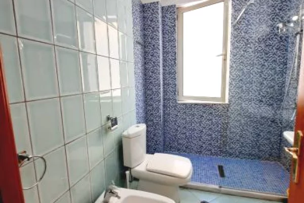 Shtepi me qera 2+1 ne Tirane - 750 Euro