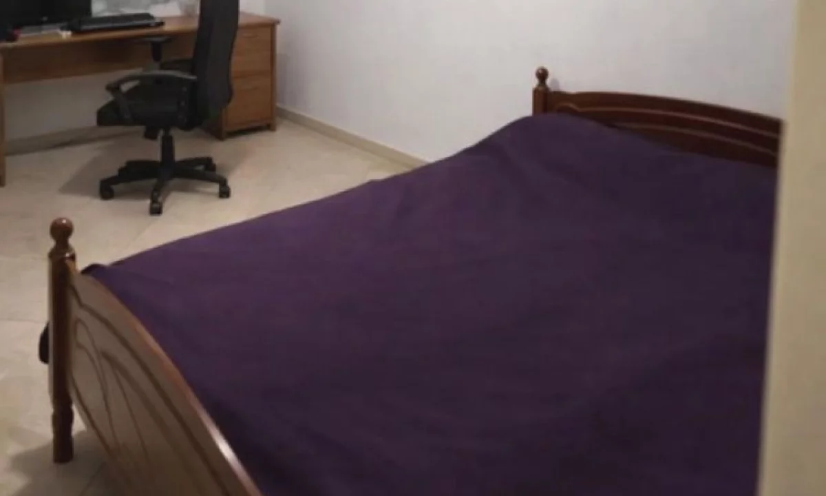 Shtepi ne shitje Apartament ne Tirane, 2+1, Mobilimi Pjeserisht e mobiluar, Pagesa 165,000  Euro.