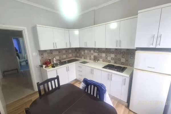 Shtepi me qera 1+1 ne Tirane - 600 Euro