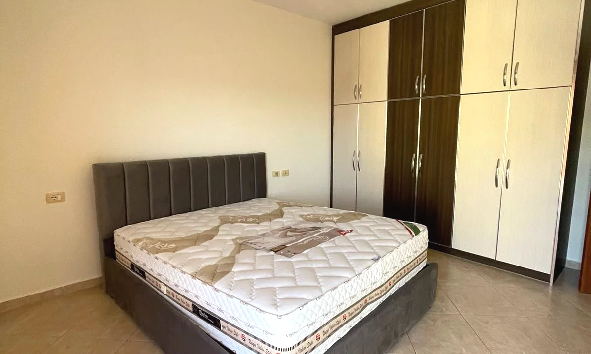 Shtepi me qera Apartament ne Tirane, 2+1, Mobilimi E mobiluar, Pagesa 600  Euro.
