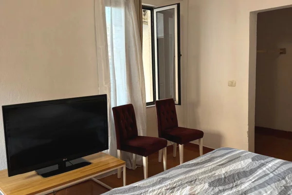 Jepet apartament 2+2 me qira tek Rruga Don Bosko , mbrapa Trius Hotel , Zogu i Zi , Laprake .