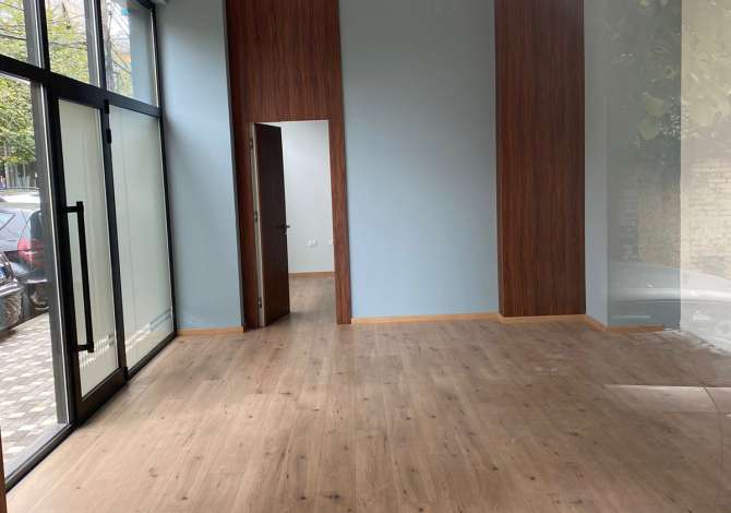 Ambient biznesi me qera 1+1 ne Tirane - 800 Euro