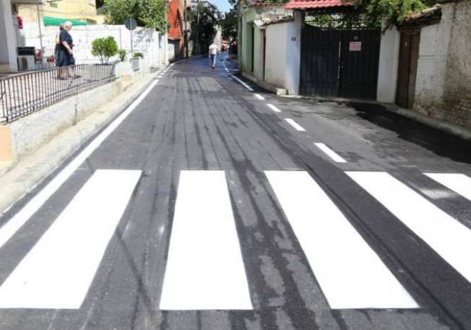 Ambient biznesi me qera 1+1 ne Tirane - 300 Euro