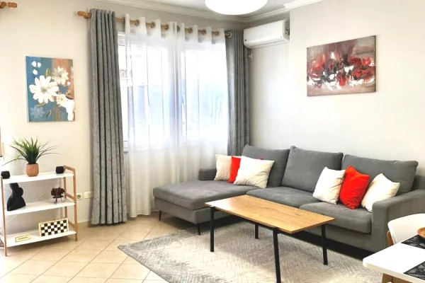 Jepet apartament 1+1 me qira , tek Rruga Maliq Muco 