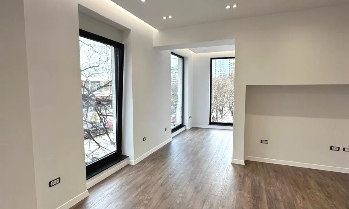 Jepet ambient biznesi me qira , tek Shallvaret .