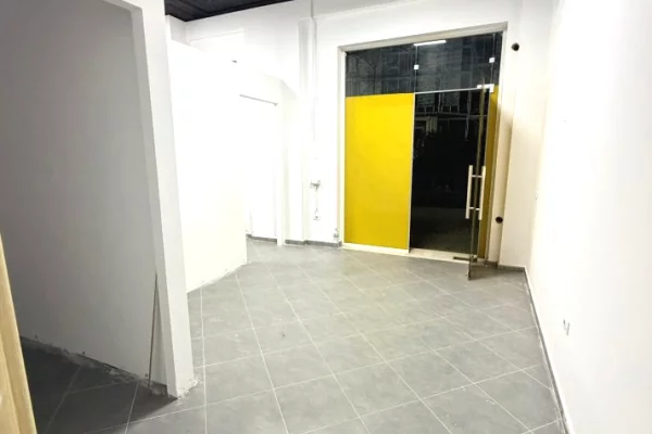 Ambient biznesi me qera 1+1 ne Tirane - 350 Euro