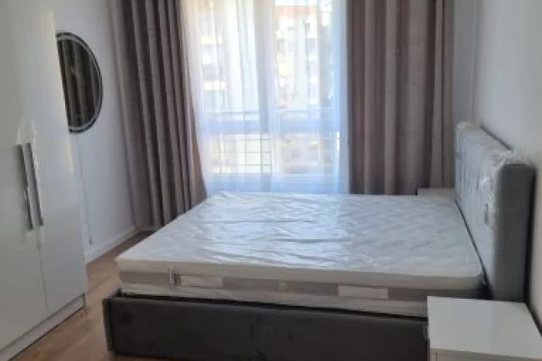 Shtepi me qera 1+1 ne Tirane - 850 Euro