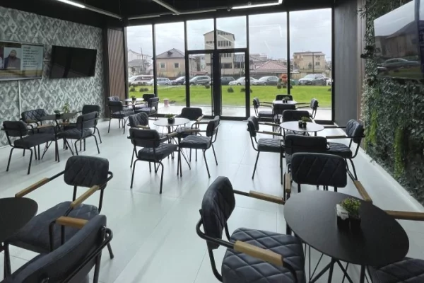 Ambient biznesi me qera 1+1 ne Tirane - 1,100 Euro