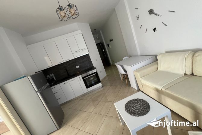 Shtepi me qera 1+1 ne Durres - 350 Euro