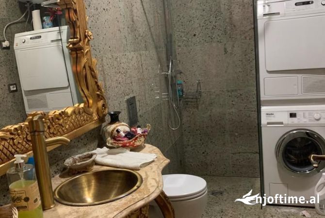 Shtepi ne shitje 2+1 ne Tirane - 350,000 Euro