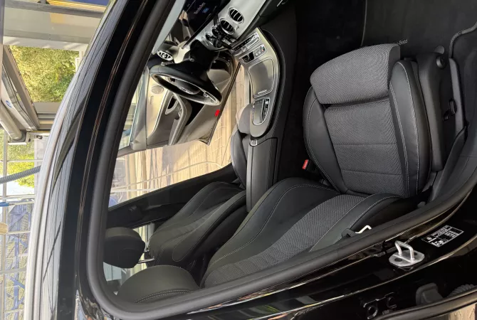 Makina ne shitje ne Tirane, Mercedes-Benz, 2022 Diesel,Kambio Automatik Pagesa 33,000  Euro.